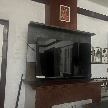 코임바토르 Western Castle Residency 빌라 외부 사진
